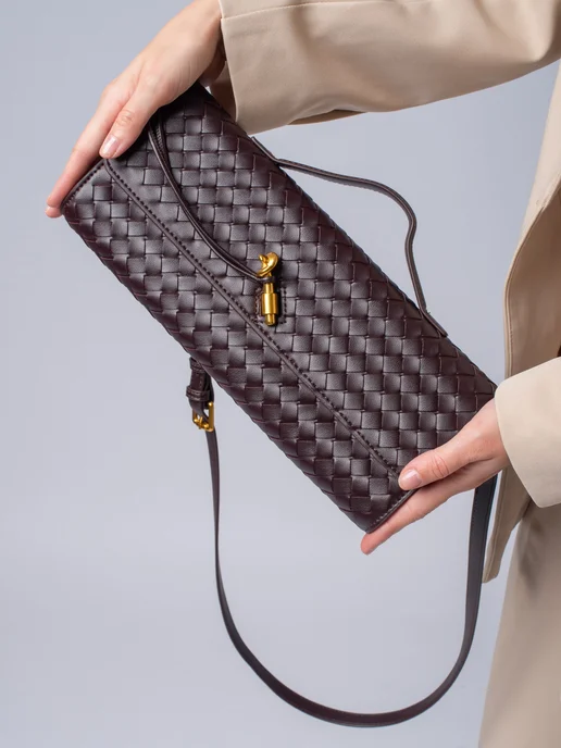 BoxxxStoryBag Клатч плетенный сумка багет, коричневый