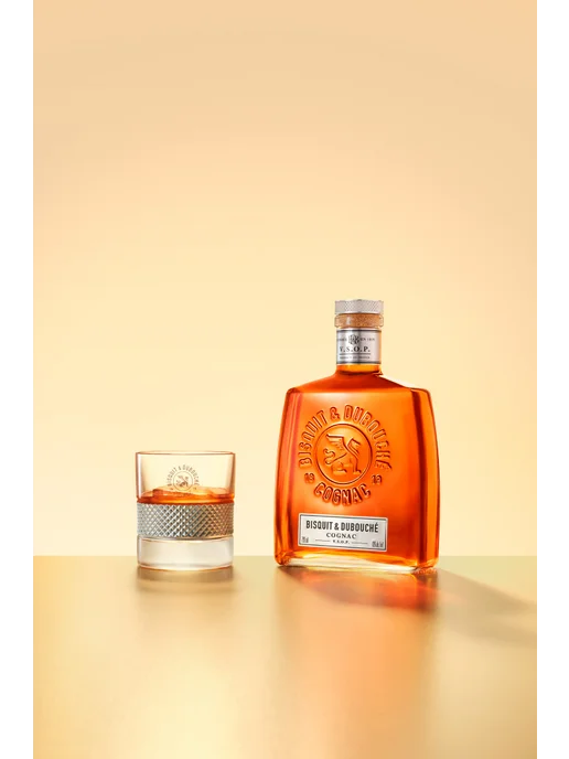 Bisquit & Dubouche Cognac VSOP (Подарочная упаковка), 700 мл, фото 2