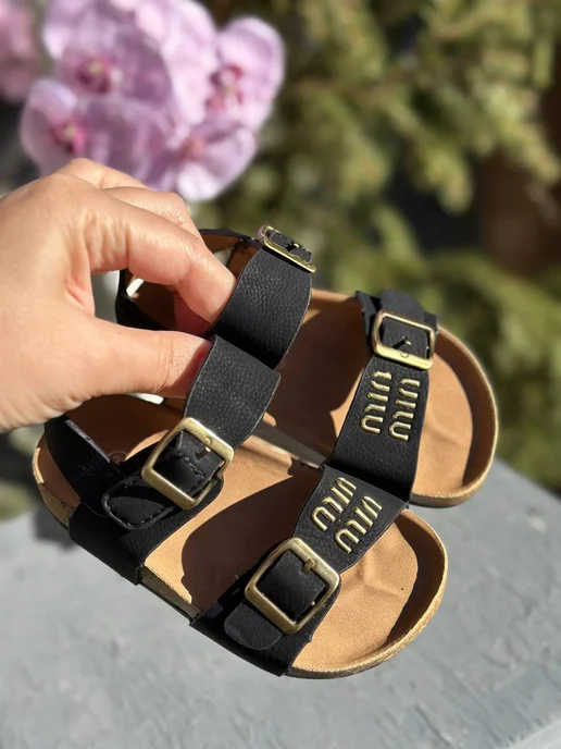 VIP価格【MIUMIU】クロシェニット スライドサンダル Hello Buybuy