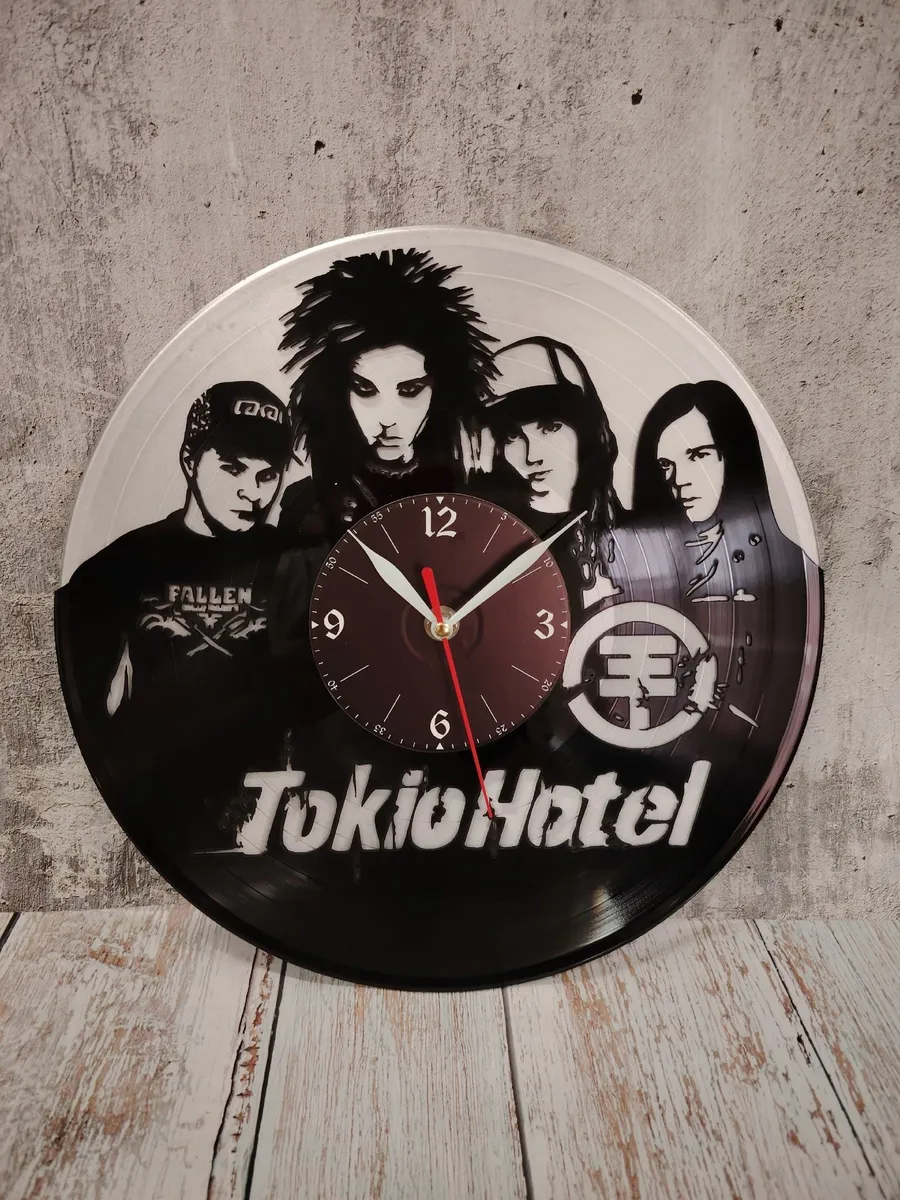 Настенные часы Tokio Hotel, Токийский отель