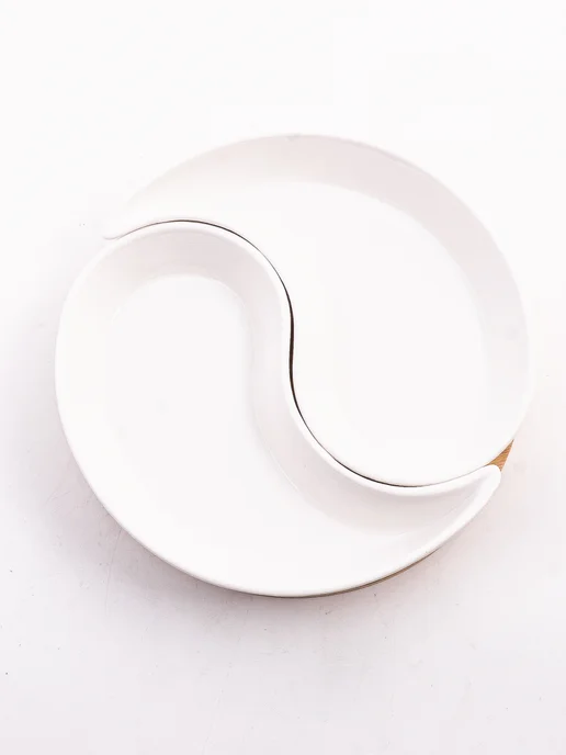 Менажница фарфоровая белая на деревянной подставке - фото 9