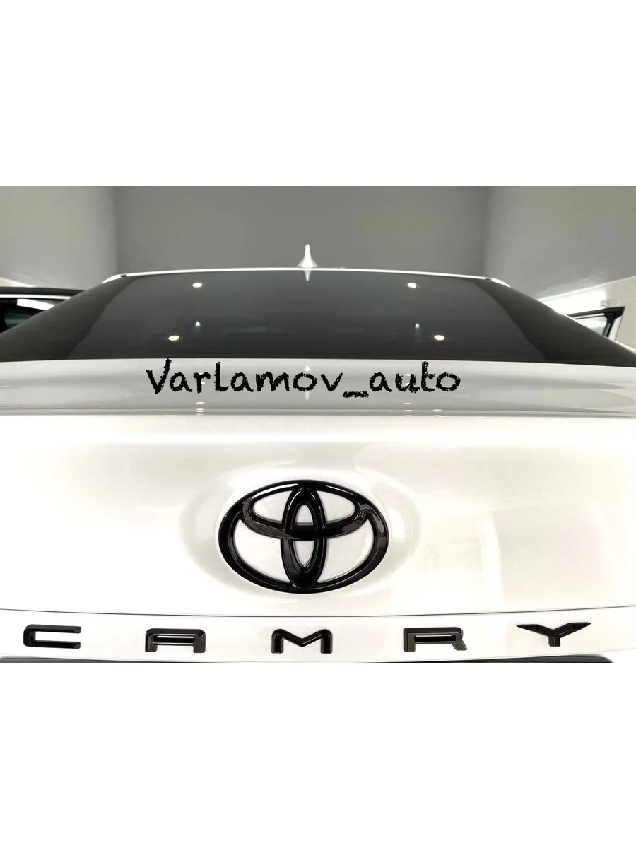 Полноценные эмблемы Camry 70 черный глянец